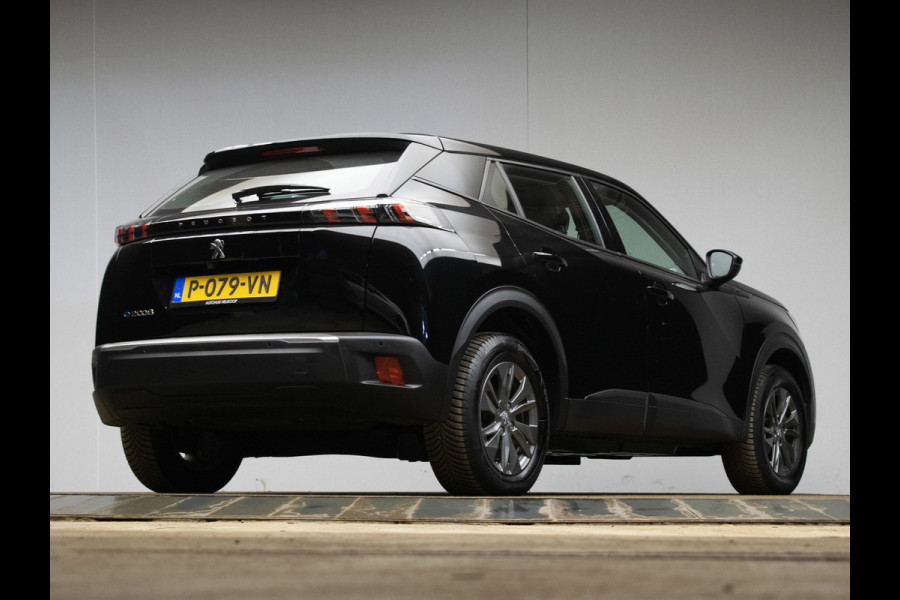 Peugeot e-2008 EV Allure 50 kWh SOH 92% (APPLE CARPLAY,PDC,SPORTSTOELEN,STOELVERWARMING,CAMERA,PDC,LM VELGEN,BLUETOOTH,NETTESTAAT)