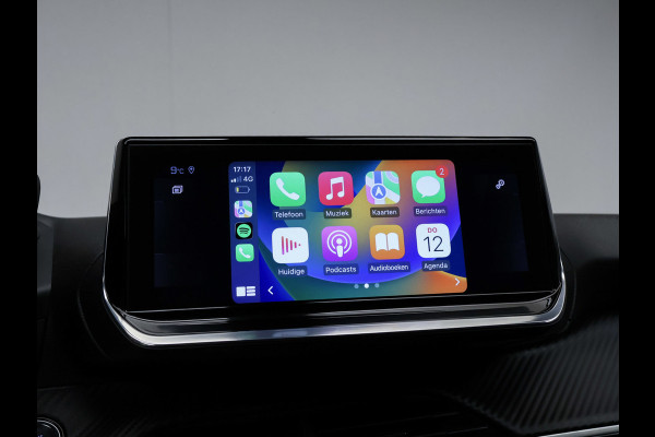 Peugeot e-2008 EV Allure 50 kWh SOH 92% (APPLE CARPLAY,PDC,SPORTSTOELEN,STOELVERWARMING,CAMERA,PDC,LM VELGEN,BLUETOOTH,NETTESTAAT)