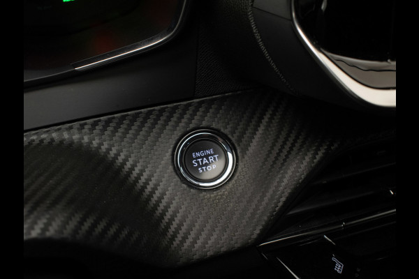 Peugeot e-2008 EV Allure 50 kWh SOH 92% (APPLE CARPLAY,PDC,SPORTSTOELEN,STOELVERWARMING,CAMERA,PDC,LM VELGEN,BLUETOOTH,NETTESTAAT)