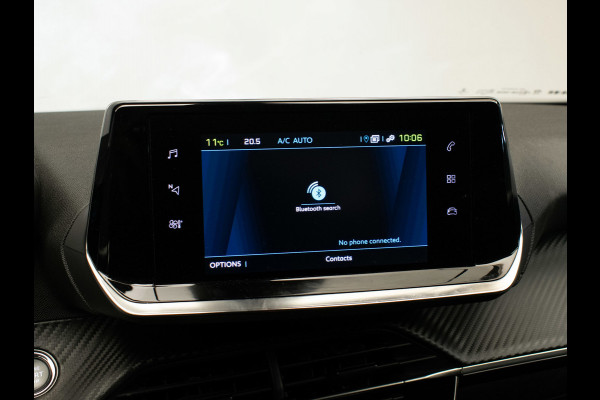 Peugeot e-2008 EV Allure 50 kWh SOH 92% (APPLE CARPLAY,PDC,SPORTSTOELEN,STOELVERWARMING,CAMERA,PDC,LM VELGEN,BLUETOOTH,NETTESTAAT)