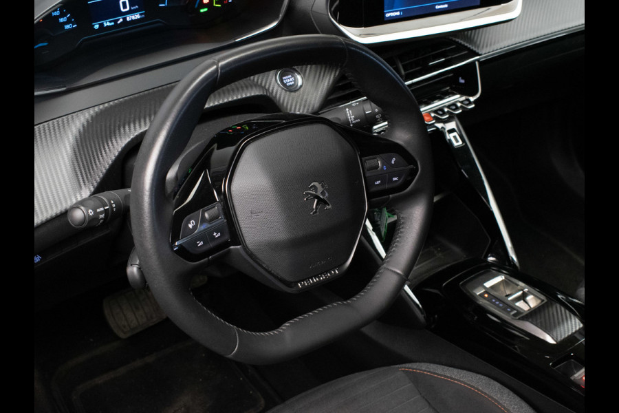 Peugeot e-2008 EV Allure 50 kWh SOH 92% (APPLE CARPLAY,PDC,SPORTSTOELEN,STOELVERWARMING,CAMERA,PDC,LM VELGEN,BLUETOOTH,NETTESTAAT)