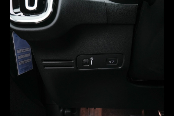 Volvo XC40 Recharge P8 AWD R-Design [ 3-Fase-11kW ] {SOH-90%} (INCL-BTW) Aut. *PANO | LEATHER-ALCANTARA | ADAPTIVE-CRUISE | DIGI-COCKPIT | FULL-LED | HARMAN/KARDON | TOPVIEW | NAVI-FULLMAP | ECC | PDC | KEYLESS | HEATED-SPORTSEATS | TOWBAR | 20''ALU*