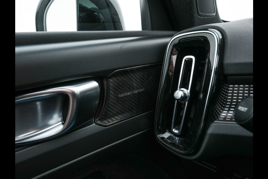 Volvo XC40 Recharge P8 AWD R-Design [ 3-Fase-11kW ] {SOH-90%} (INCL-BTW) Aut. *PANO | LEATHER-ALCANTARA | ADAPTIVE-CRUISE | DIGI-COCKPIT | FULL-LED | HARMAN/KARDON | TOPVIEW | NAVI-FULLMAP | ECC | PDC | KEYLESS | HEATED-SPORTSEATS | TOWBAR | 20''ALU*