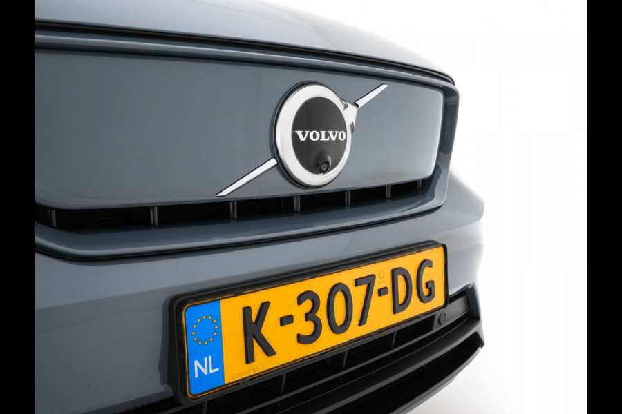 Volvo XC40 Recharge P8 AWD R-Design [ 3-Fase-11kW ] {SOH-90%} (INCL-BTW) Aut. *PANO | LEATHER-ALCANTARA | ADAPTIVE-CRUISE | DIGI-COCKPIT | FULL-LED | HARMAN/KARDON | TOPVIEW | NAVI-FULLMAP | ECC | PDC | KEYLESS | HEATED-SPORTSEATS | TOWBAR | 20''ALU*