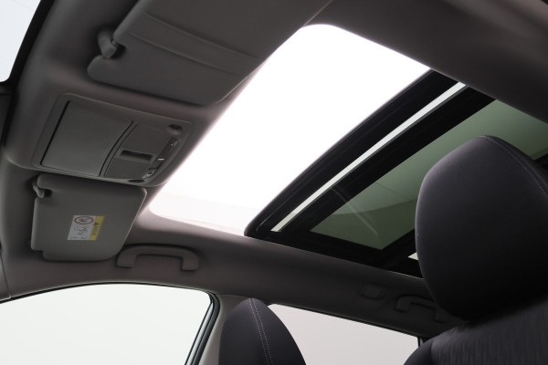 Nissan X-Trail 1.6 DIG-T N-Connecta 7p. Panoramadak, 360° Camera, Keyless, Navigatie, PDC