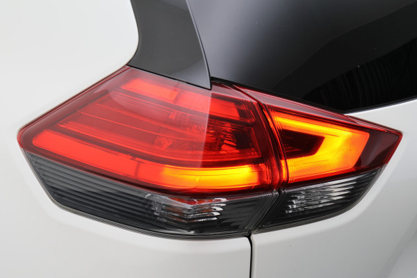 Nissan X-Trail 1.6 DIG-T N-Connecta 7p. Panoramadak, 360° Camera, Keyless, Navigatie, PDC