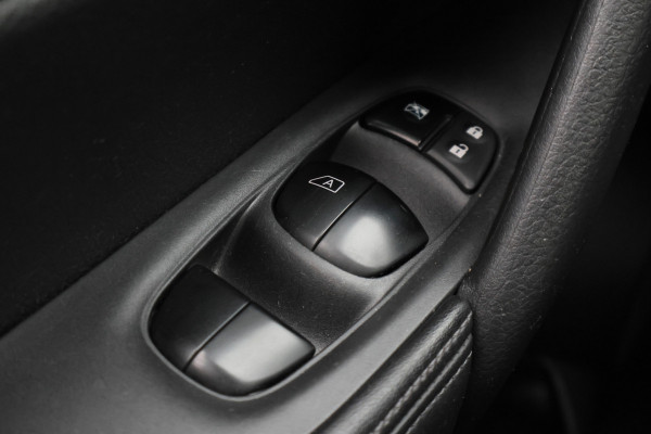 Nissan X-Trail 1.6 DIG-T N-Connecta 7p. Panoramadak, 360° Camera, Keyless, Navigatie, PDC