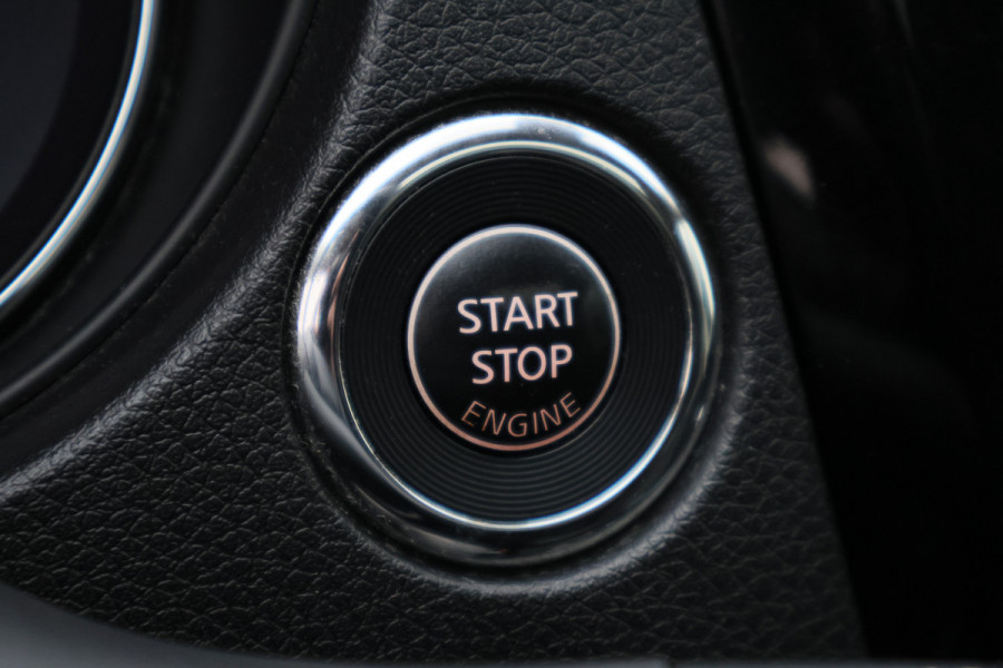 Nissan X-Trail 1.6 DIG-T N-Connecta 7p. Panoramadak, 360° Camera, Keyless, Navigatie, PDC