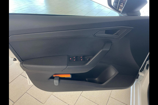 Seat Ibiza 1.0 MPI Reference AIRCO NAVI VIA APP CRUISE BT ELEK RAMEN CENT VERG VELGEN 17INCH 5DRS NW MODEL ZEER NETTE AUTO