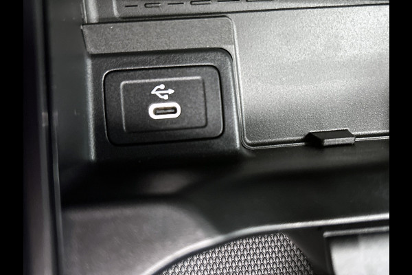 Mercedes-Benz GLA 250 e Business Solution AMG | AMG Line Plus pakket | Nightpakket | Head-up display | MULTIBEAM LED | 360° camera | Panoramaschuifdak | 20 inch AMG velgen | Augmented Reality navigatie |