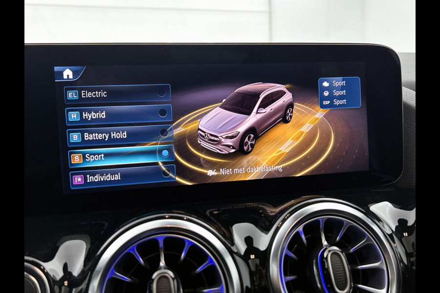 Mercedes-Benz GLA 250 e Business Solution AMG | AMG Line Plus pakket | Nightpakket | Head-up display | MULTIBEAM LED | 360° camera | Panoramaschuifdak | 20 inch AMG velgen | Augmented Reality navigatie |