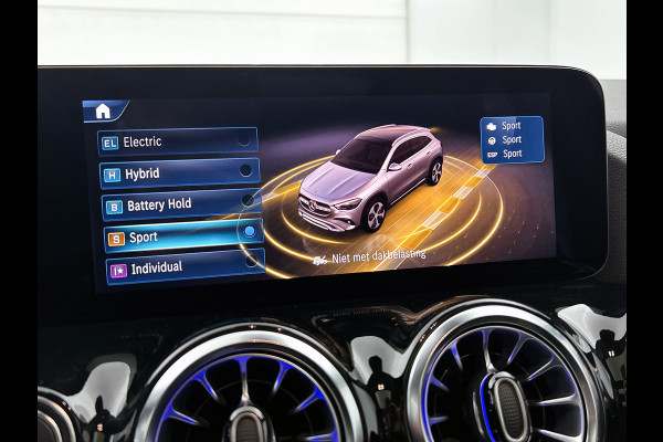 Mercedes-Benz GLA 250 e Business Solution AMG | AMG Line Plus pakket | Nightpakket | Head-up display | MULTIBEAM LED | 360° camera | Panoramaschuifdak | 20 inch AMG velgen | Augmented Reality navigatie |