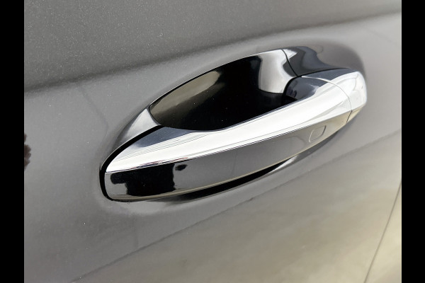 Mercedes-Benz GLA 250 e Business Solution AMG | AMG Line Plus pakket | Nightpakket | Head-up display | MULTIBEAM LED | 360° camera | Panoramaschuifdak | 20 inch AMG velgen | Augmented Reality navigatie |