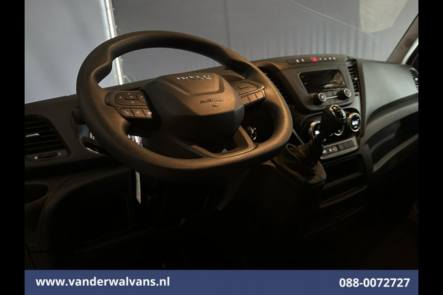Iveco Daily 35C16H 157pk Bakwagen Dubbel Lucht Laadklep Euro6 Airco | Camera | 1010kg laadvermogen Bijrijdersbank