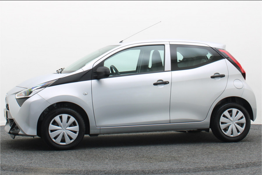 Toyota Aygo 1.0 VVT-i x-fun 5-Deurs, Airco, Bluetooth, Elektrische Ramen, Xenon, Radio, USB