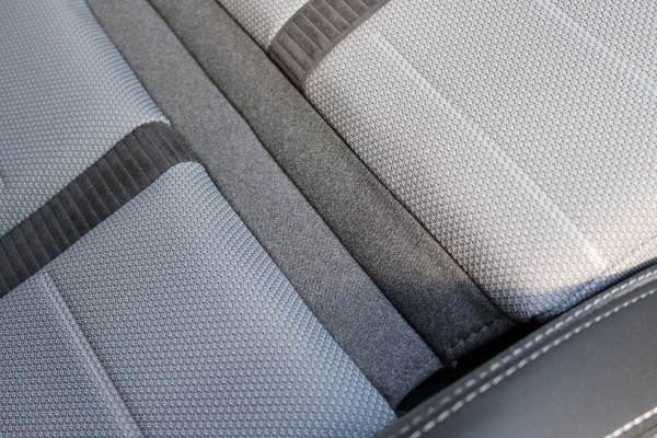 Opel Grandland 1.6 Turbo Plug-in-Hybrid Ultimate | Panoramadak | Trekhaak | Head-Up | FOCAL