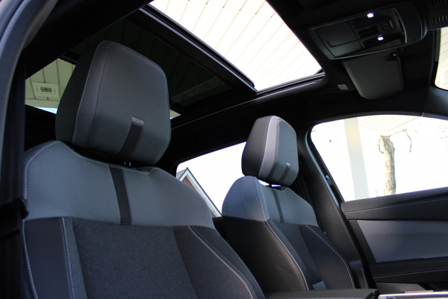 Opel Grandland 1.6 Turbo Plug-in-Hybrid Ultimate | Panoramadak | Trekhaak | Head-Up | FOCAL