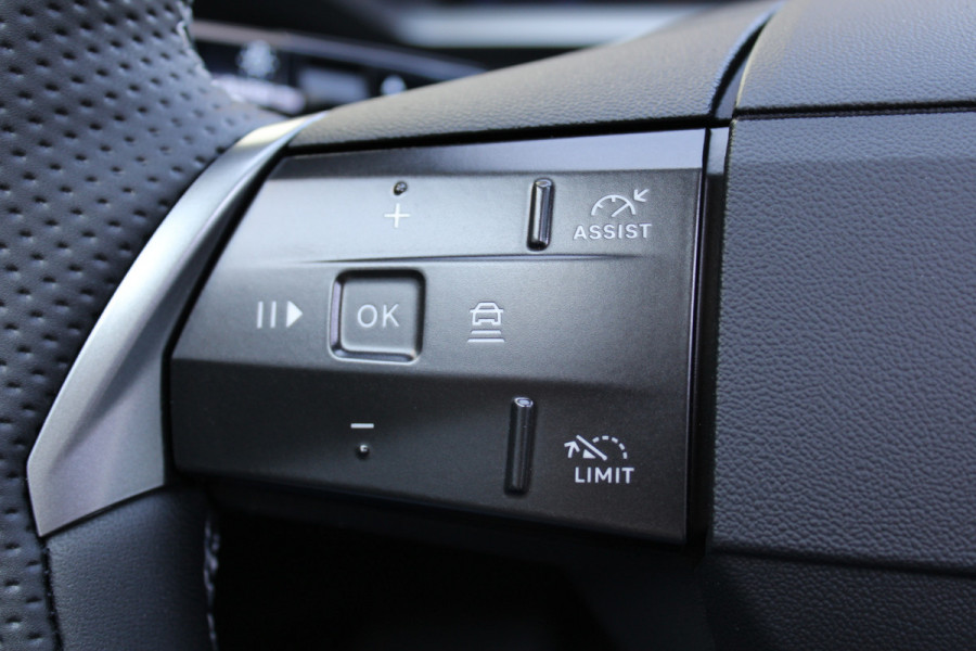 Opel Grandland 1.6 Turbo Plug-in-Hybrid Ultimate | Panoramadak | Trekhaak | Head-Up | FOCAL