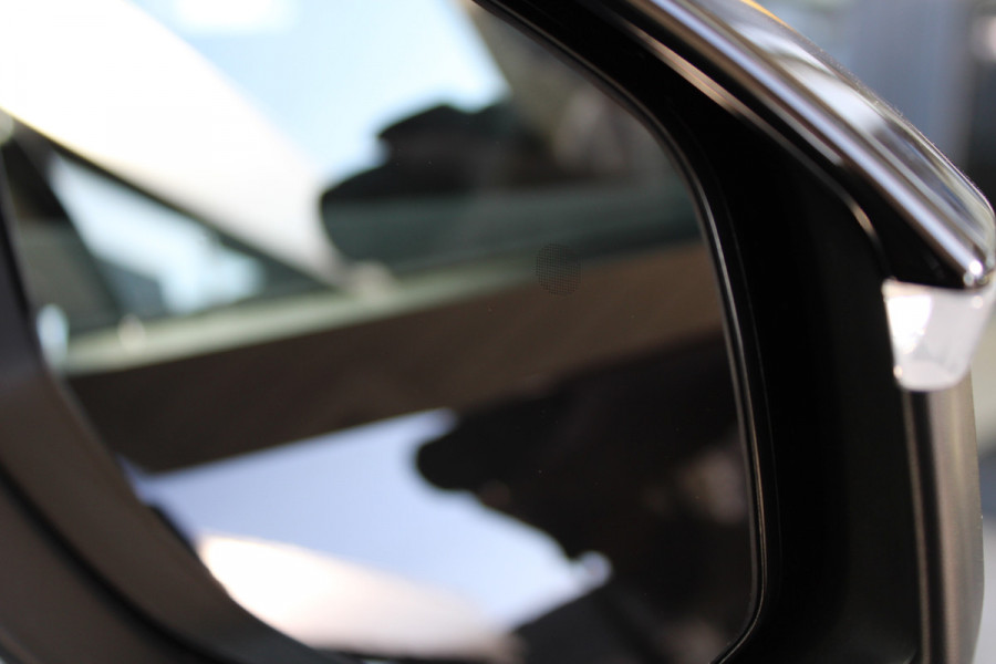 Opel Grandland 1.6 Turbo Plug-in-Hybrid Ultimate | Panoramadak | Trekhaak | Head-Up | FOCAL