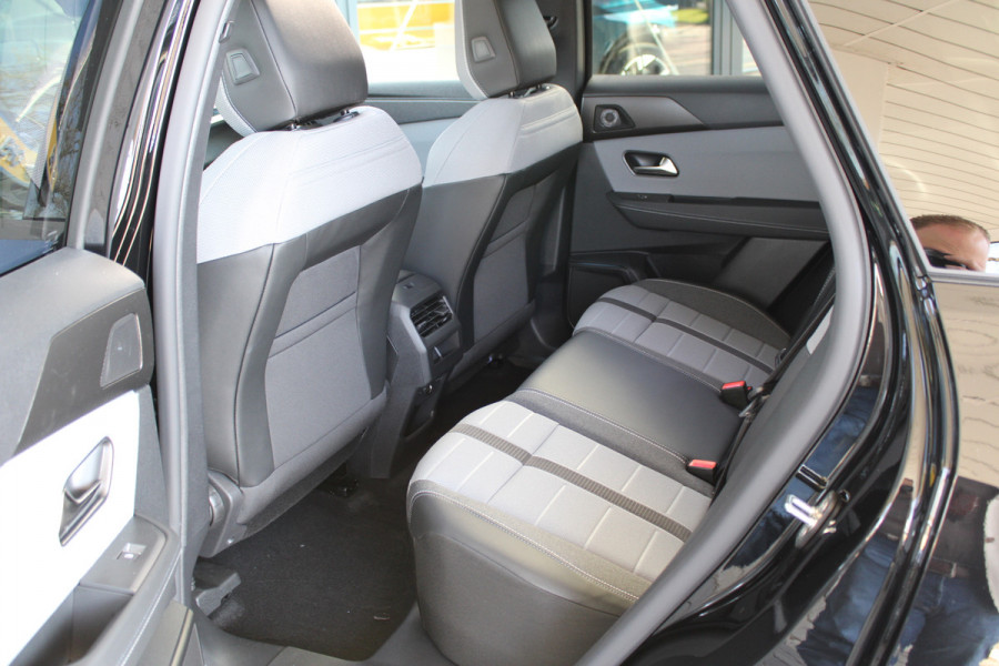 Opel Grandland 1.6 Turbo Plug-in-Hybrid Ultimate | Panoramadak | Trekhaak | Head-Up | FOCAL