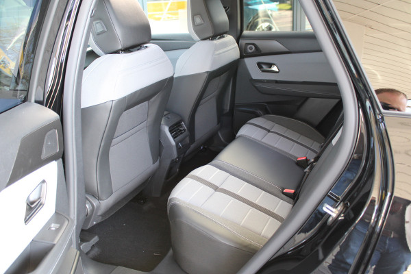 Opel Grandland 1.6 Turbo Plug-in-Hybrid Ultimate | Panoramadak | Trekhaak | Head-Up | FOCAL