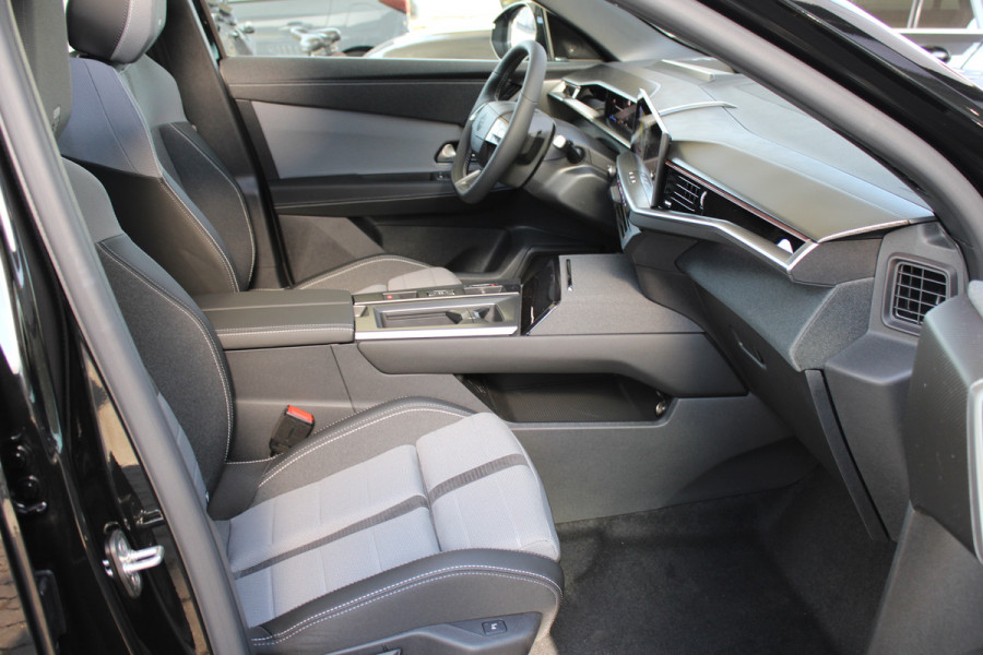 Opel Grandland 1.6 Turbo Plug-in-Hybrid Ultimate | Panoramadak | Trekhaak | Head-Up | FOCAL