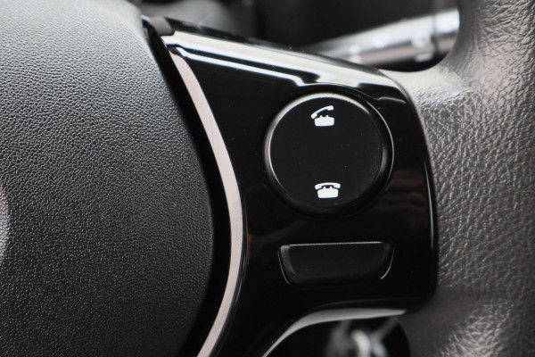 Toyota Aygo 1.0 VVT-i x-fun 5-Deurs, Airco, Bluetooth, Elektrische Ramen, Xenon, Radio, USB