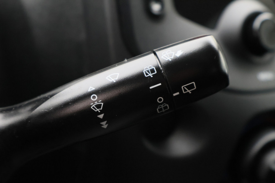 Toyota Aygo 1.0 VVT-i x-fun 5-Deurs, Airco, Bluetooth, Elektrische Ramen, Xenon, Radio, USB