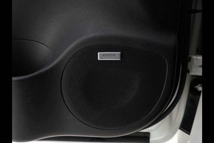 Nissan Leaf Tekna 40 kWh *LUXURY-LEATHER | FULL-LED | KEYLESS | NAVI-FULLMAP | BLIND-SPOT | BOSE-SOUND | DAB+ | HEATED-COMFORTSEATS | DIGI-COCKPIT | PRIVACY-GLASS | TOPVIEW-CAMERA | 17"ALU*