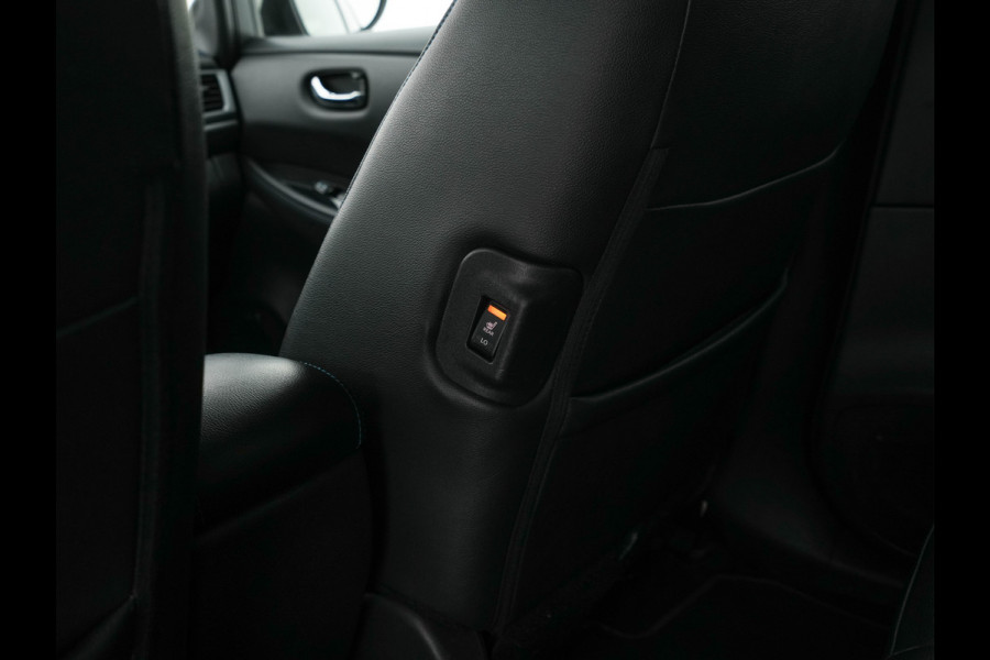 Nissan Leaf Tekna 40 kWh *LUXURY-LEATHER | FULL-LED | KEYLESS | NAVI-FULLMAP | BLIND-SPOT | BOSE-SOUND | DAB+ | HEATED-COMFORTSEATS | DIGI-COCKPIT | PRIVACY-GLASS | TOPVIEW-CAMERA | 17"ALU*