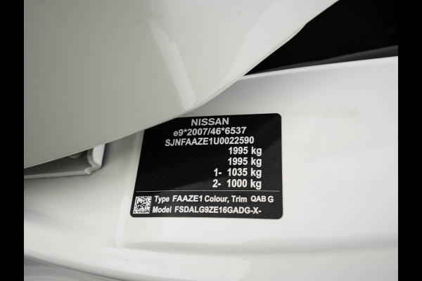 Nissan Leaf Tekna 40 kWh *LUXURY-LEATHER | FULL-LED | KEYLESS | NAVI-FULLMAP | BLIND-SPOT | BOSE-SOUND | DAB+ | HEATED-COMFORTSEATS | DIGI-COCKPIT | PRIVACY-GLASS | TOPVIEW-CAMERA | 17"ALU*