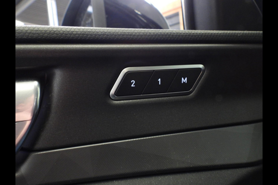 Lynk & Co 01 1.5 PHEV BlackEdition NAVI/360CAM/SCHUIFDAK/LED/20"LMV!