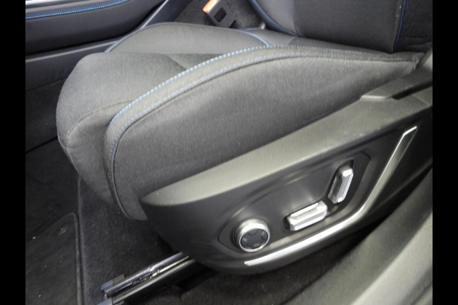 Lynk & Co 01 1.5 PHEV BlackEdition NAVI/360CAM/SCHUIFDAK/LED/20"LMV!