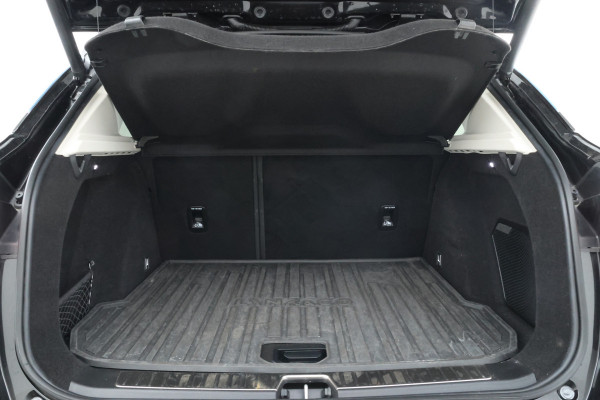 Lynk & Co 01 1.5 360 Graden, Navigatie, Climate, Full black