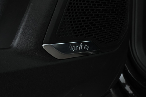 Lynk & Co 01 1.5 360 Graden, Navigatie, Climate, Full black