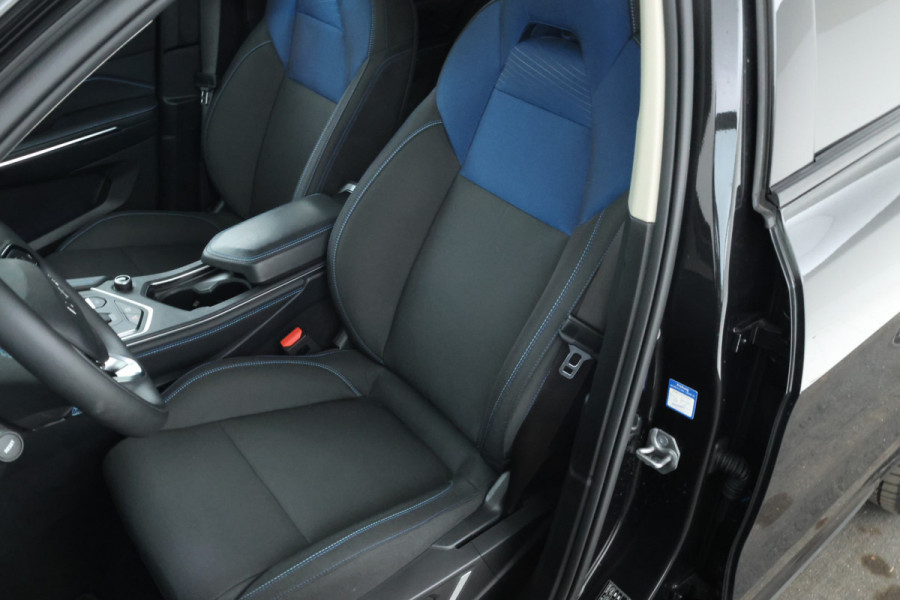 Lynk & Co 01 1.5 360 Graden, Navigatie, Climate, Full black