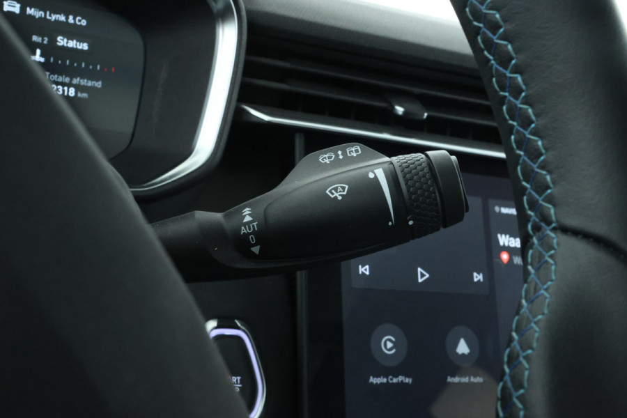 Lynk & Co 01 1.5 360 Graden, Navigatie, Climate, Full black