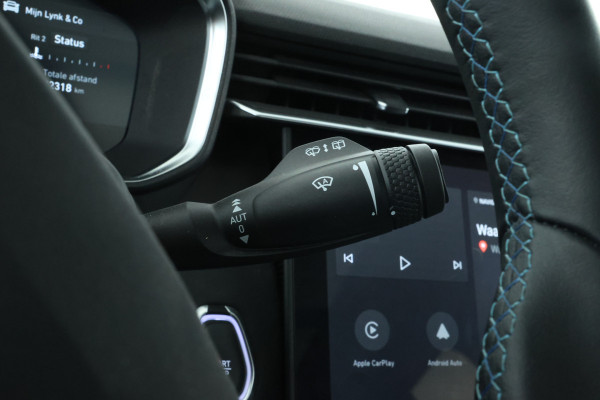 Lynk & Co 01 1.5 360 Graden, Navigatie, Climate, Full black