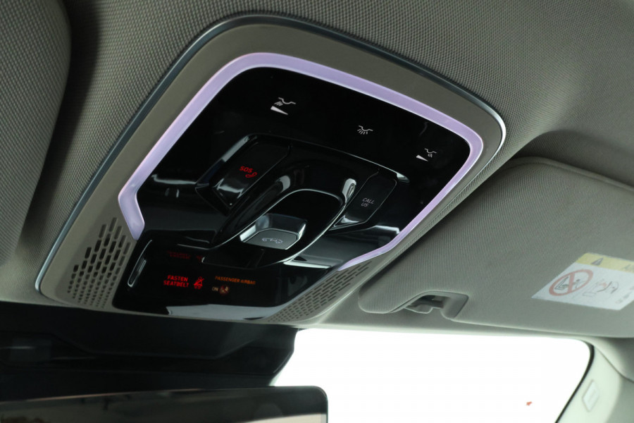 Lynk & Co 01 1.5 360 Graden, Navigatie, Climate, Full black