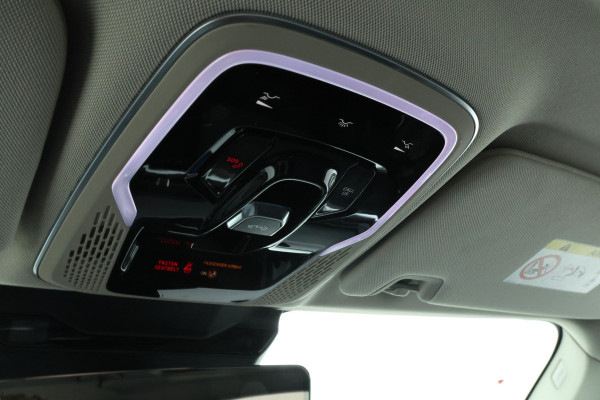 Lynk & Co 01 1.5 360 Graden, Navigatie, Climate, Full black