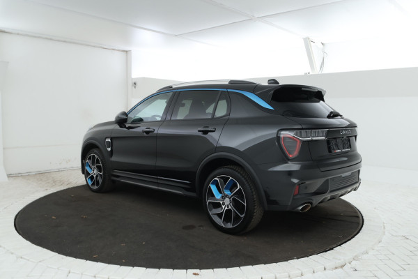 Lynk & Co 01 1.5 360 Graden, Navigatie, Climate, Full black