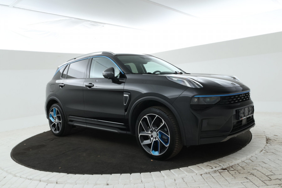 Lynk & Co 01 1.5 360 Graden, Navigatie, Climate, Full black