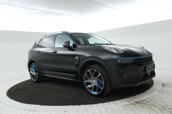 Lynk & Co 01 1.5 360 Graden, Navigatie, Climate, Full black