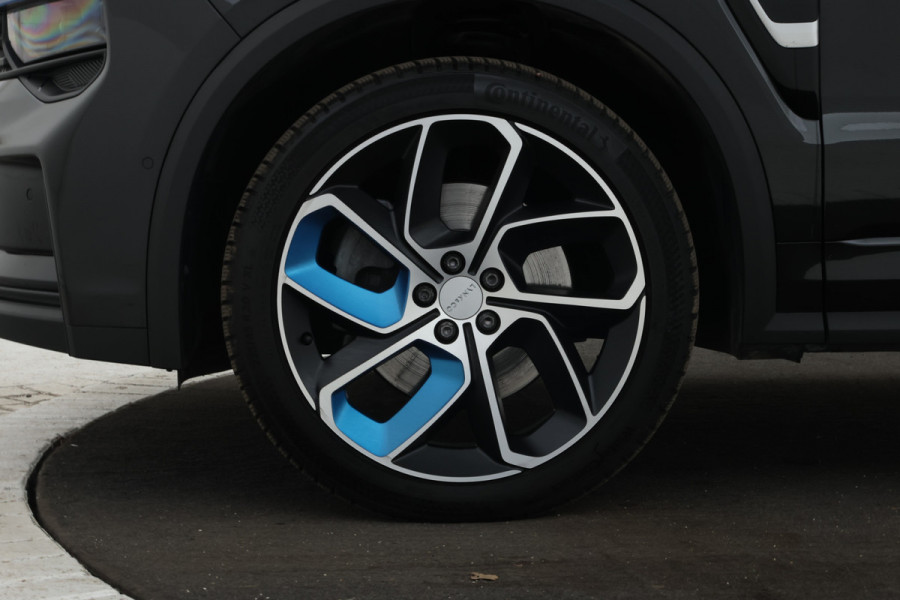 Lynk & Co 01 1.5 360 Graden, Navigatie, Climate, Full black