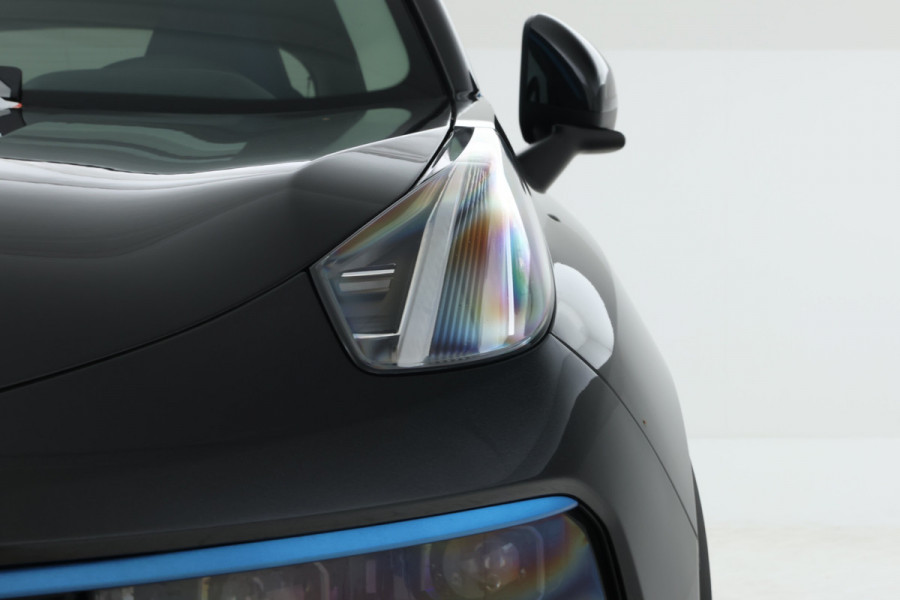 Lynk & Co 01 1.5 360 Graden, Navigatie, Climate, Full black