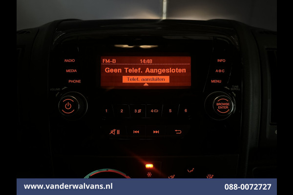 Peugeot Boxer 2.2 BlueHDi 141pk Bakwagen Laadklep Euro6 Airco | Cruisecontrol | 995kg laadvermogen Bijrijdersbank