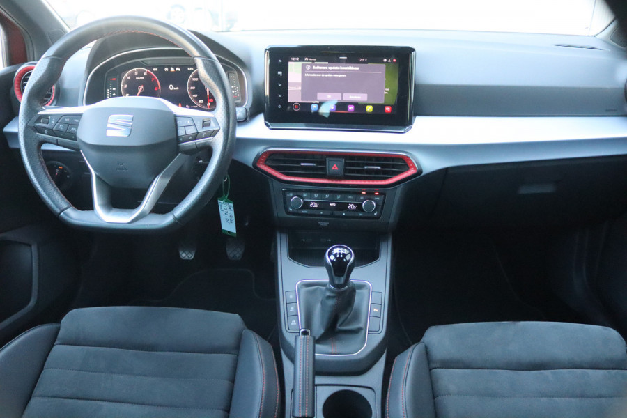 Seat Ibiza 95PK EcoTSI FR Business Intense Navigatie/Camera/Stoelverwarming/Full-LED