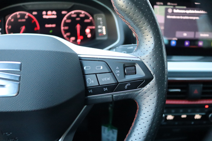 Seat Ibiza 95PK EcoTSI FR Business Intense Navigatie/Camera/Stoelverwarming/Full-LED