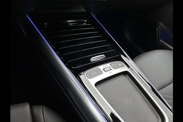 Mercedes-Benz GLA 250 e Plug-In Hybride Trekhaak | Distronic | Sfeerverlichting | Stuur en Stoelverwarming | Ledkoplampen Inclusief 24 maanden MB Certified garantie voor Europa.