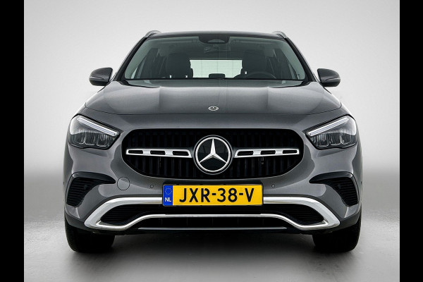 Mercedes-Benz GLA 250 e Plug-In Hybride Trekhaak | Distronic | Sfeerverlichting | Stuur en Stoelverwarming | Ledkoplampen Inclusief 24 maanden MB Certified garantie voor Europa.